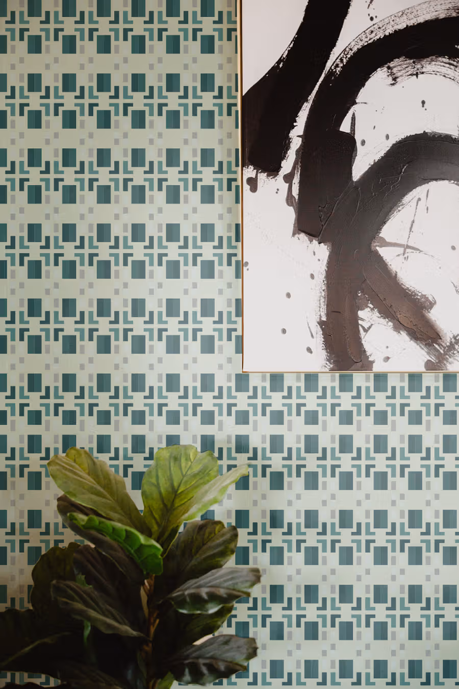 Marches Wallpaper shown in an editorial setting